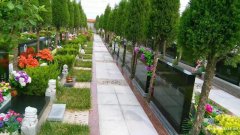 山东青岛福海园公墓景色秀美，堪称“人